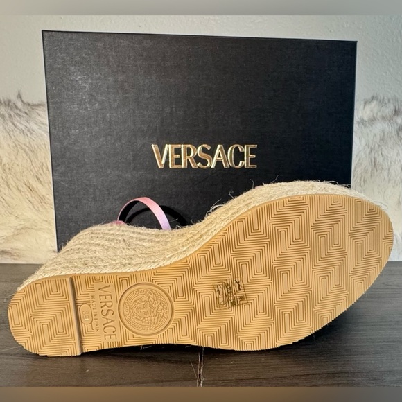 VERSACE MedusaEspadrille Platform Wedge
NWT | EU 39 - Picture 7 of 9